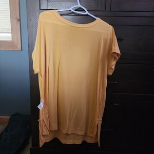 LULAROE LEAH DROP SHOULDER TUNIC